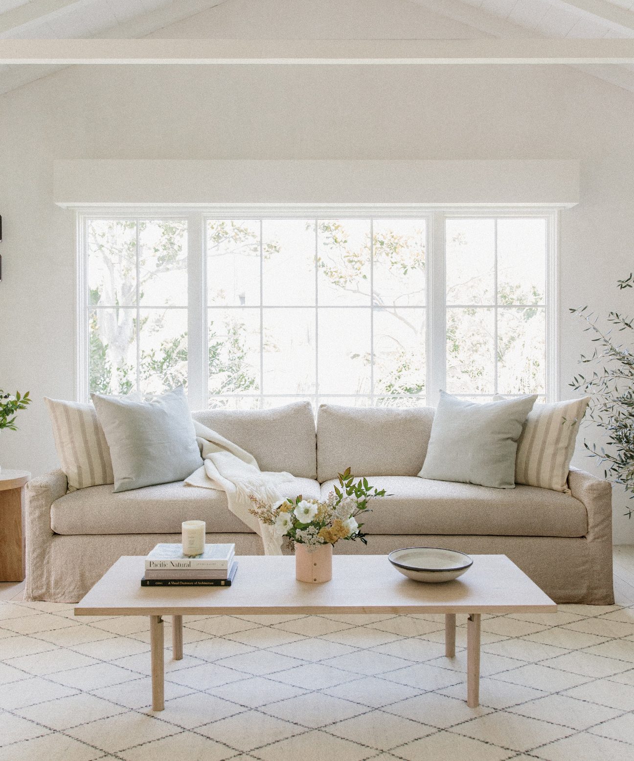 Harbor Sofa - Natural Linen | Jenni Kayne